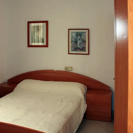 Guest House Lloret De Mar * Λορέτ Ντε Μαρ